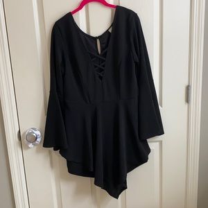 🎀🆕 Black bell sleeve romper dress nwt
